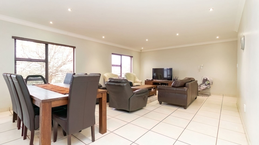 4 Bedroom Property for Sale in Boschdal North West